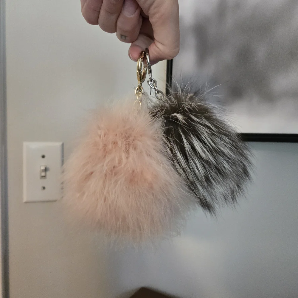 MK Fur Puff Keychain - Picture 7 of 7